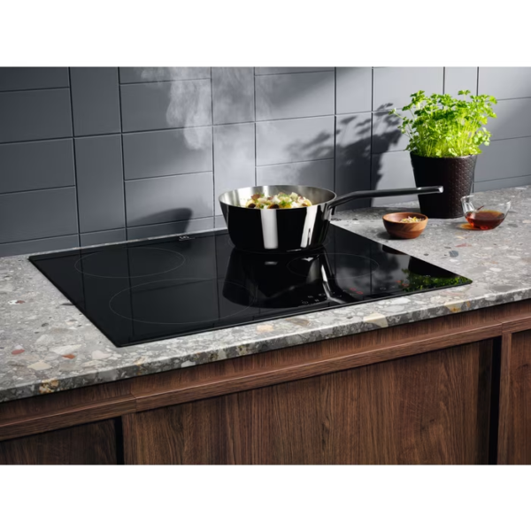 Induktsioonpliidiplaat Electrolux LIR60433 Hob2Hood