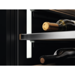 Integreeritav veinikülmik Electrolux EWUS018B7B