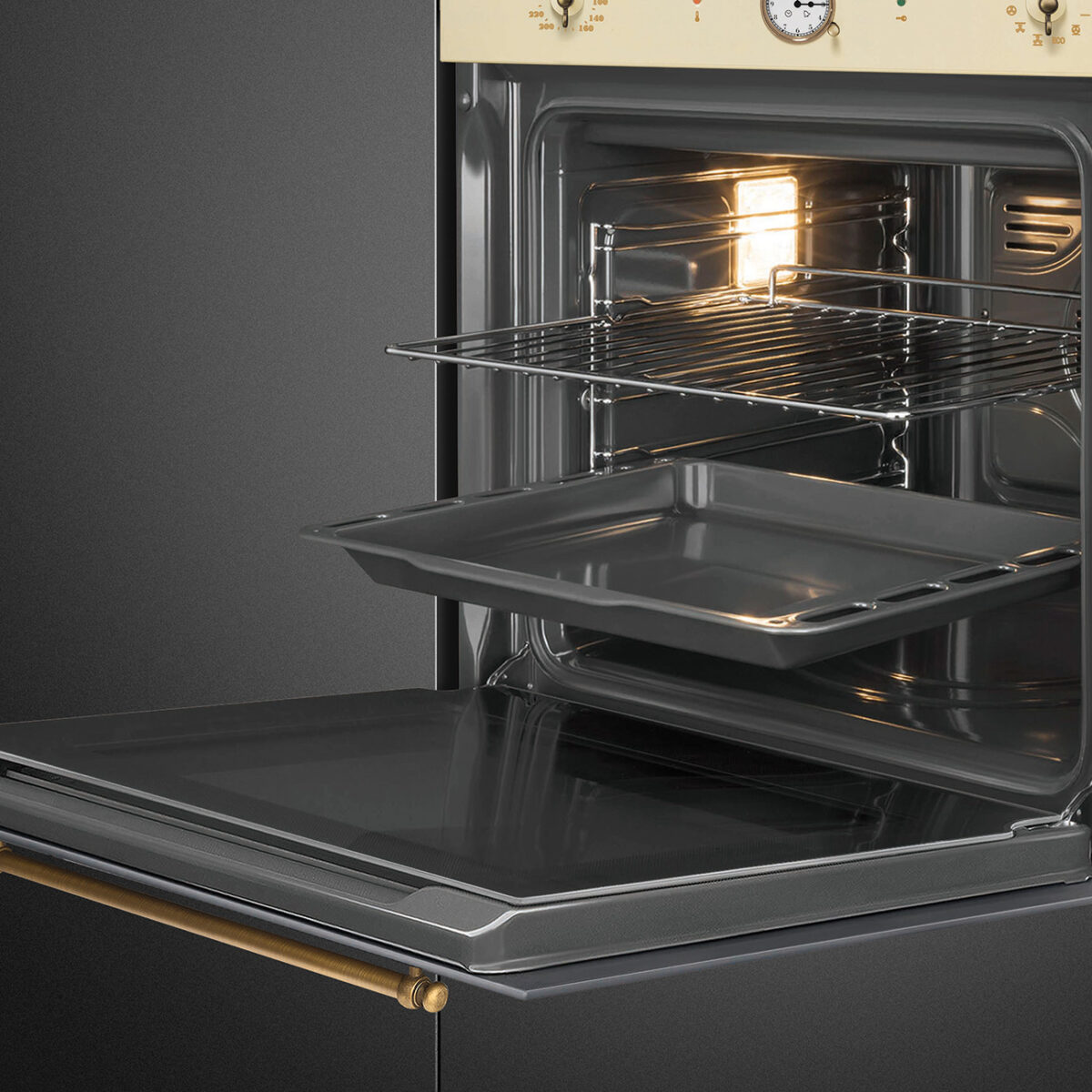 Ahi SMEG SFP68C1TPO Colonial - Image 3