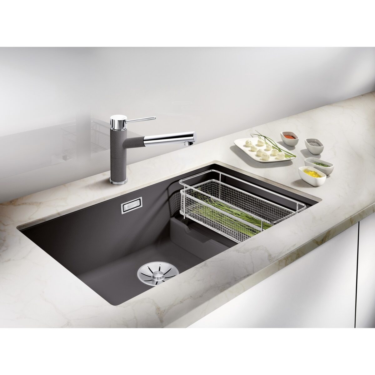 BLANCO SUBLINE 700-U LEVEL valamu